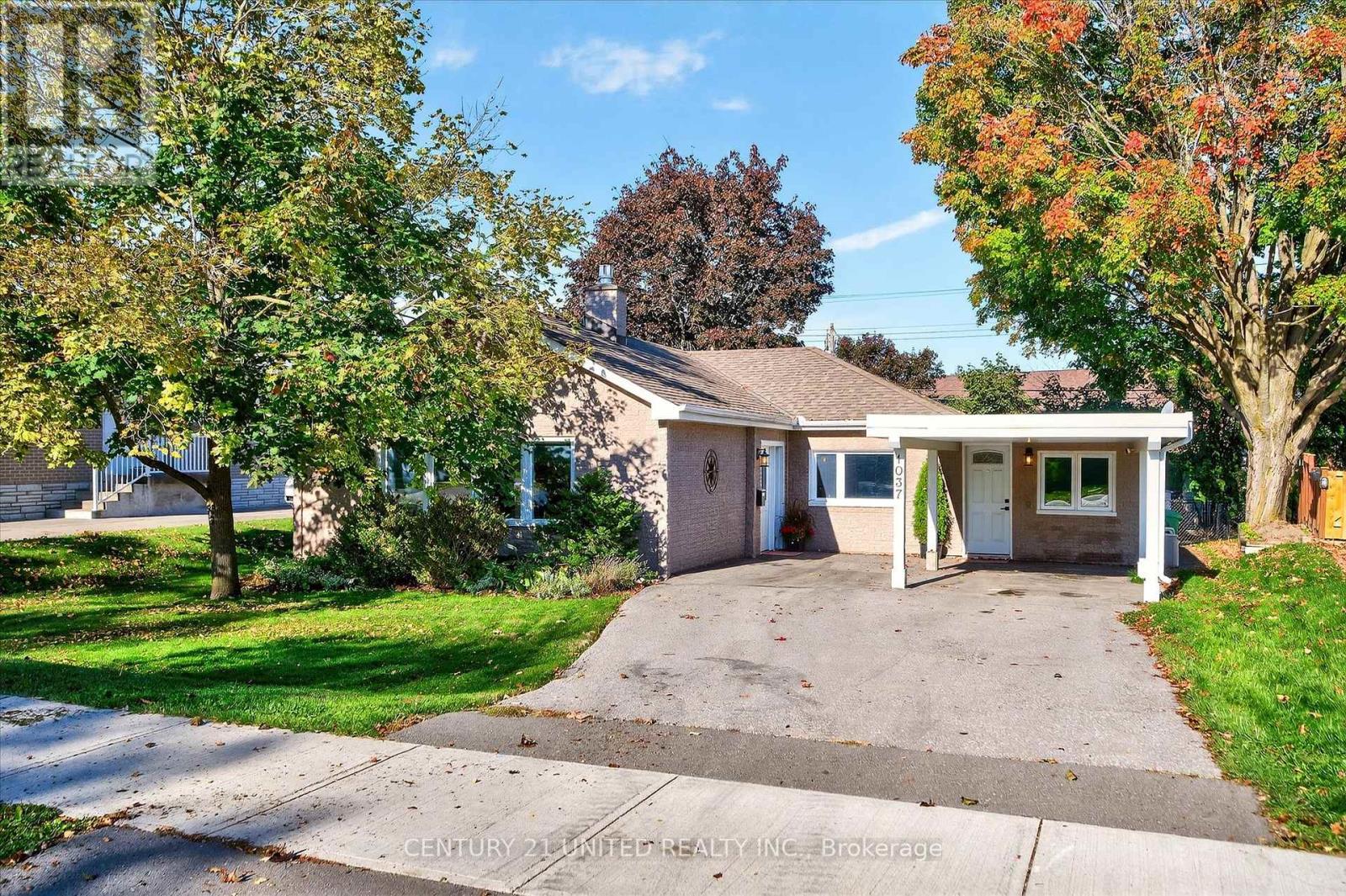 1037 GLEBEMOUNT CRESCENT, peterborough (northcrest ward 5), Ontario