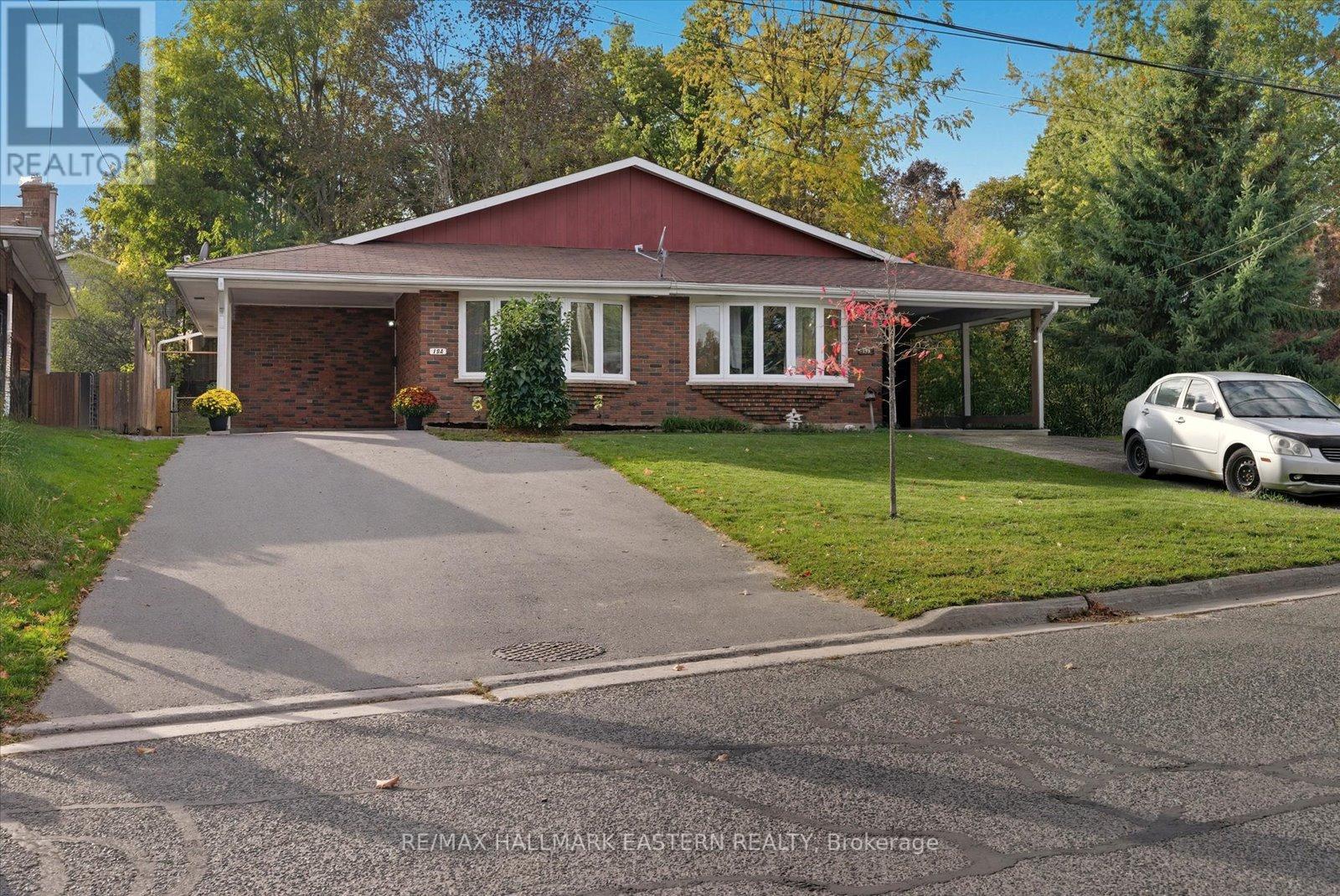 19-A & 19-1 BEECHWOOD DRIVE, peterborough (monaghan ward 2), Ontario