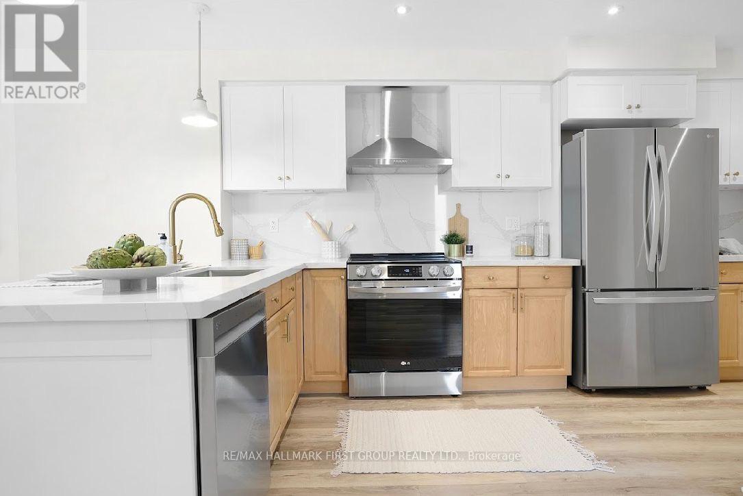 2 SYLVIA COURT, clarington (newcastle), Ontario