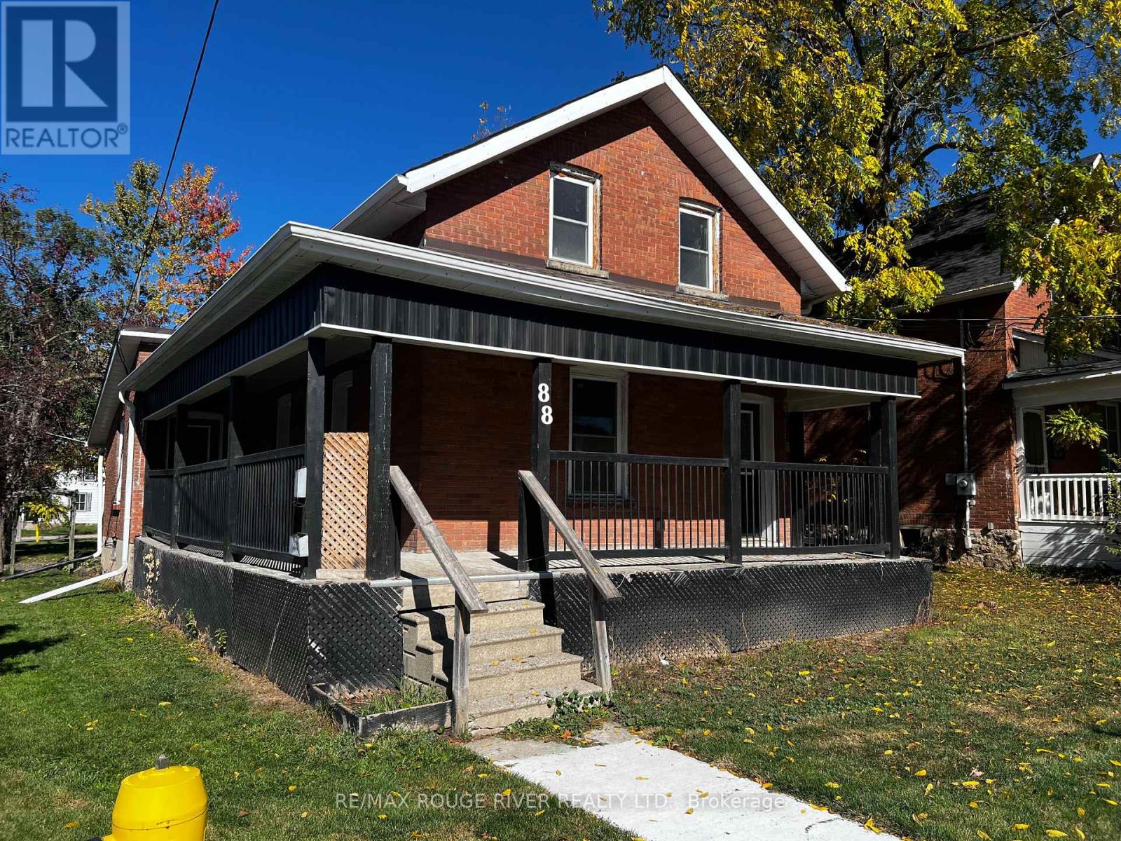 88 KING STREET, kawartha lakes (lindsay), Ontario