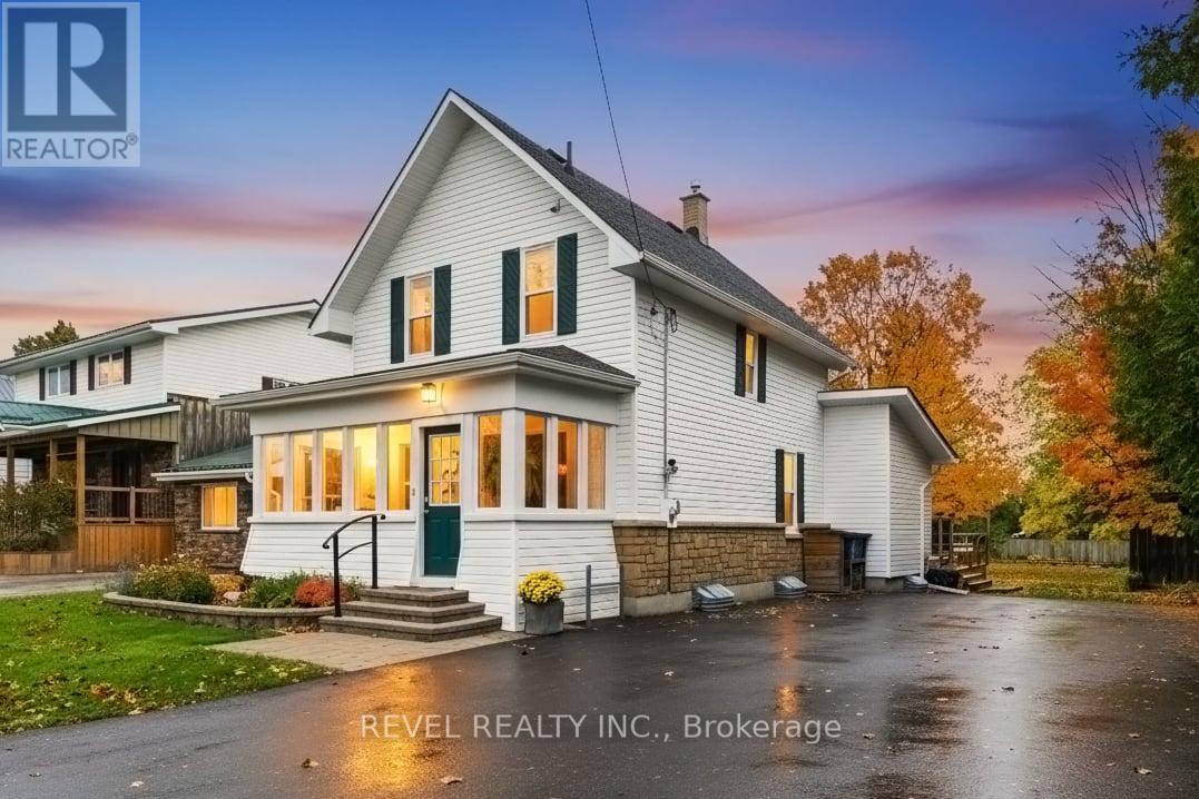 94 ELGIN STREET, kawartha lakes (lindsay), Ontario