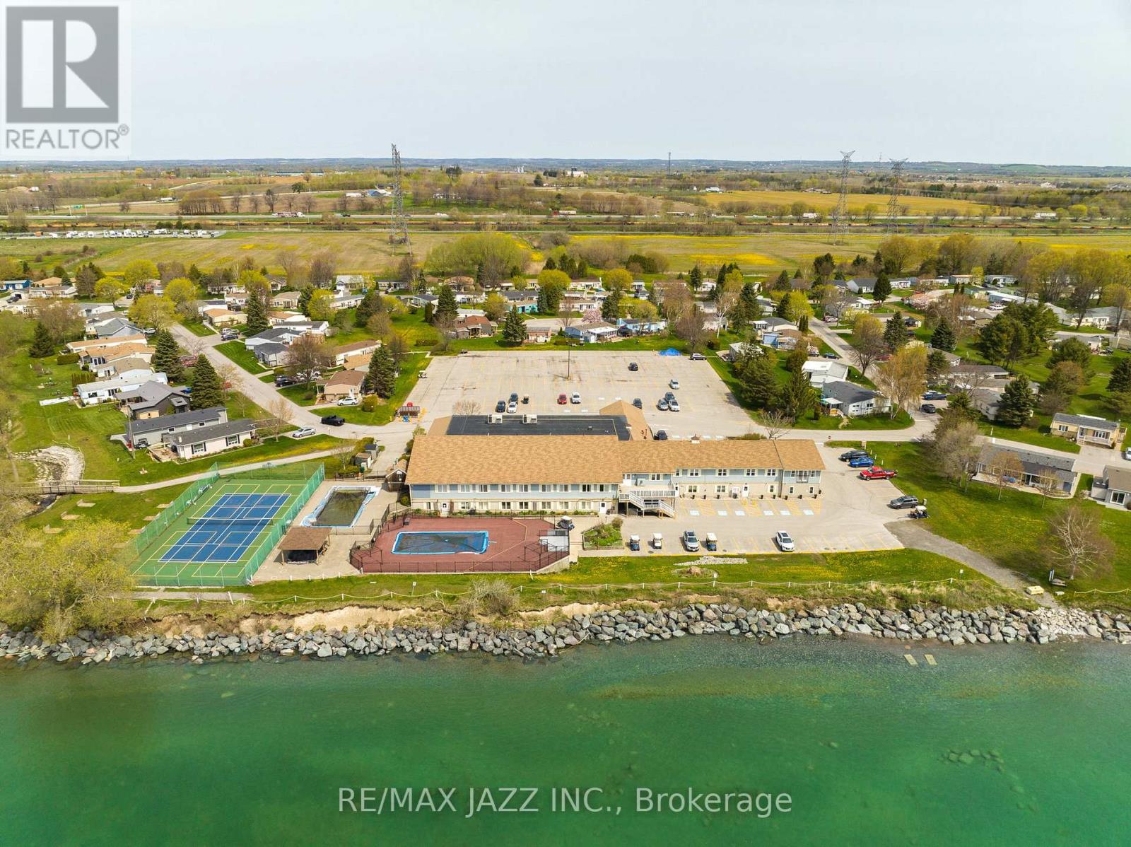 15 BLUFFS ROAD, clarington (bowmanville), Ontario