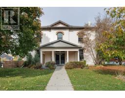 12 RUSSELL STREET E, kawartha lakes (lindsay), Ontario