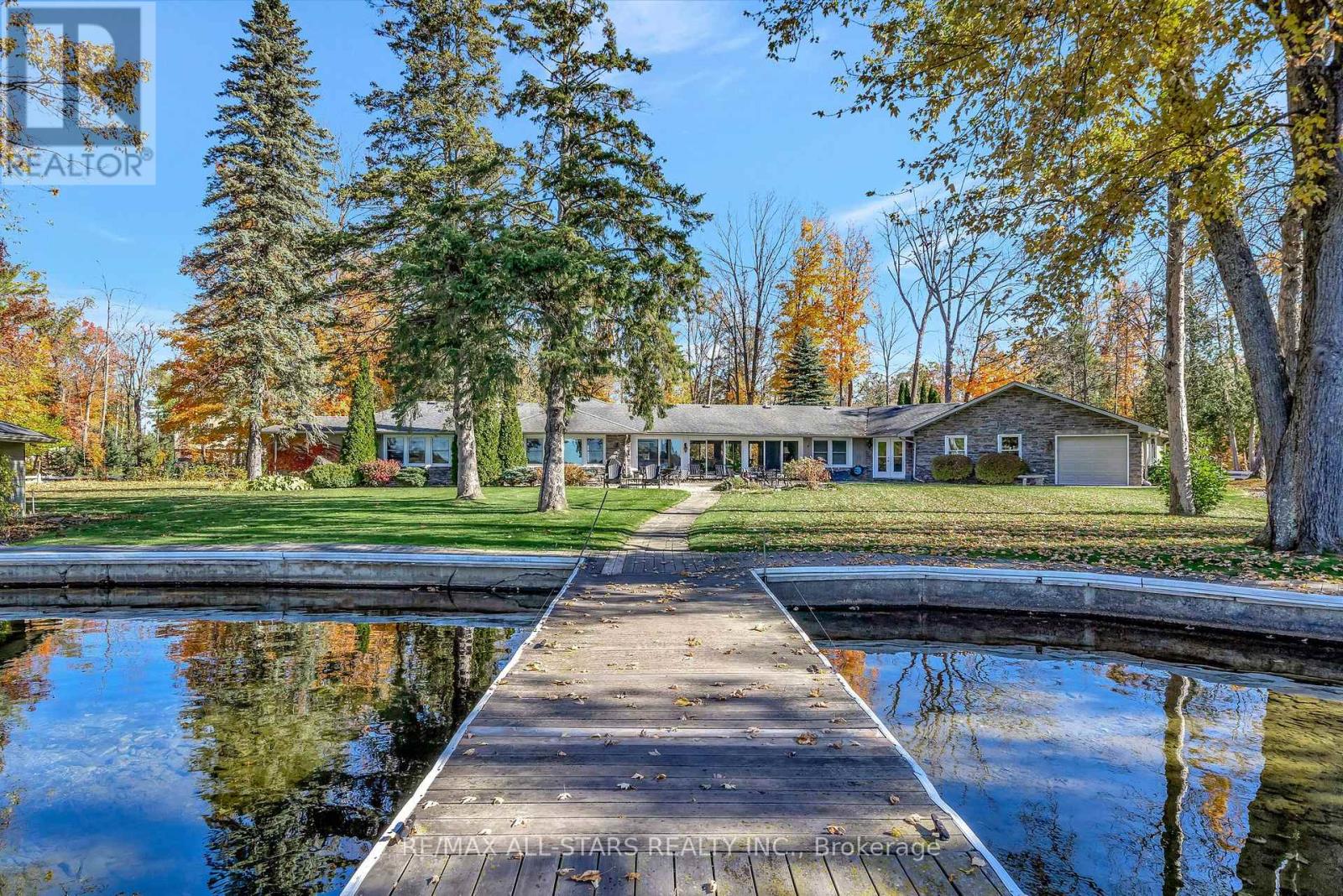 8 MANOR ROAD, kawartha lakes (bobcaygeon), Ontario