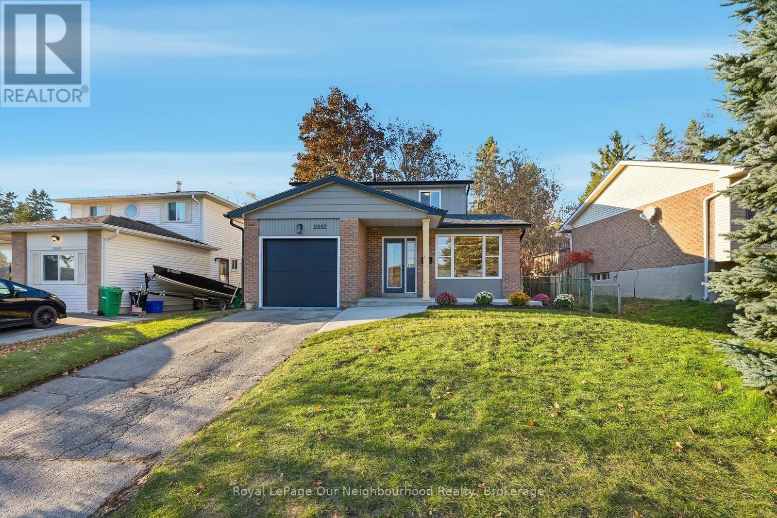 2552 FARMCREST AVENUE, peterborough (ashburnham ward 4), Ontario