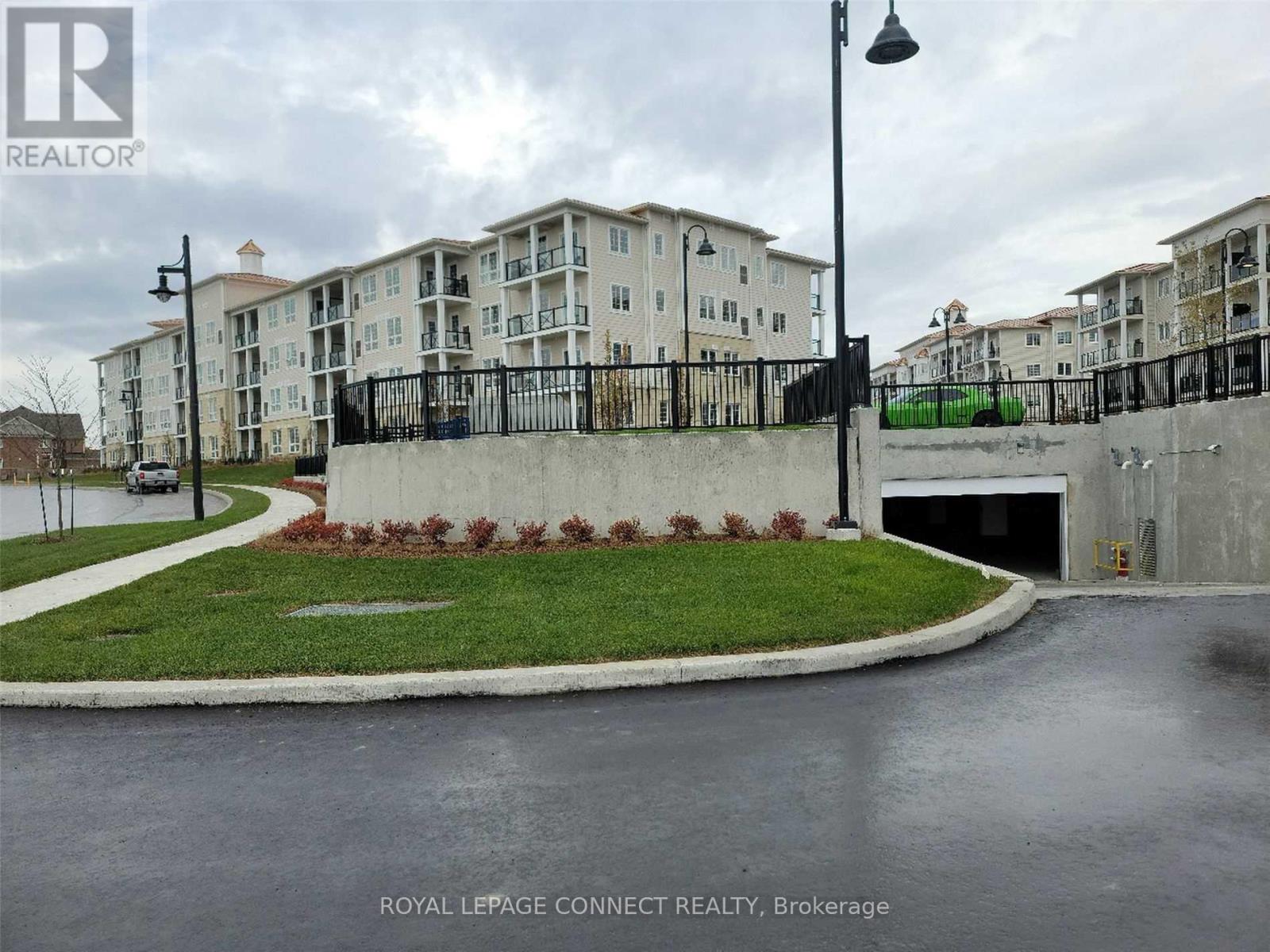 116 - 50 LAKEBREEZE DRIVE, clarington (newcastle), Ontario