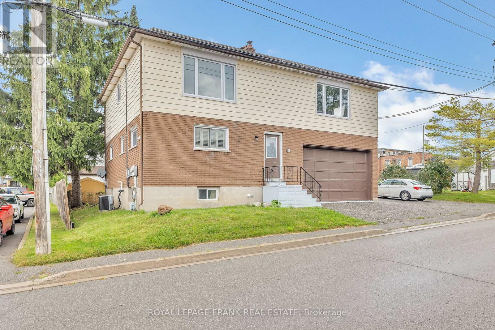 11 MARY STREET E, kawartha lakes (omemee), Ontario