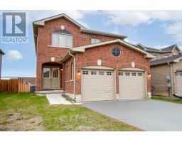 44 CAREW BOULEVARD, kawartha lakes (lindsay), Ontario