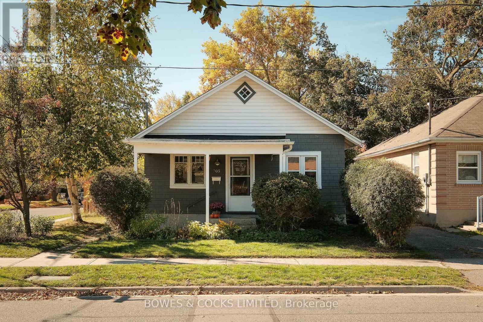 705 YOUNG STREET, peterborough (otonabee ward 1), Ontario