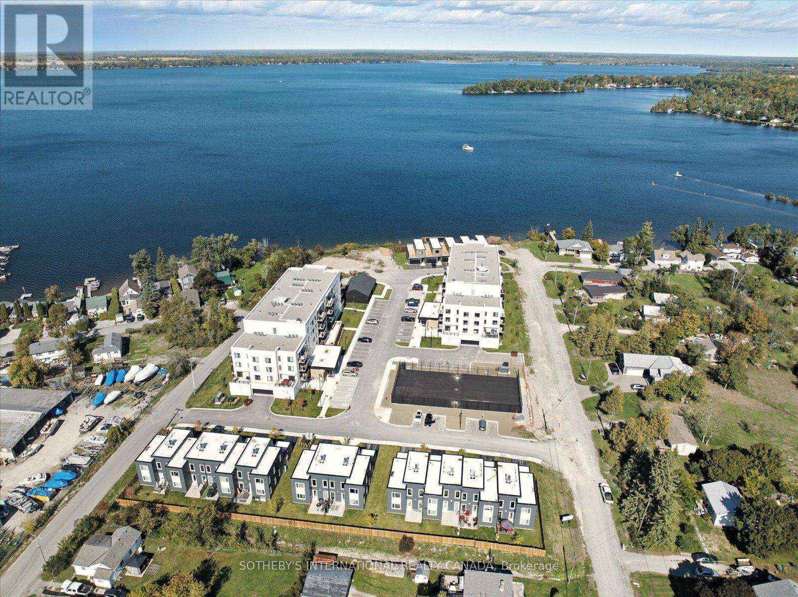 PENTHOUSE 1 - 19A WEST STREET N, kawartha lakes (fenelon falls), Ontario