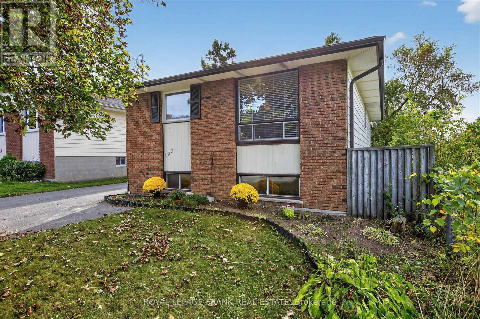 393 SOUTHPARK DRIVE, peterborough (ashburnham ward 4), Ontario