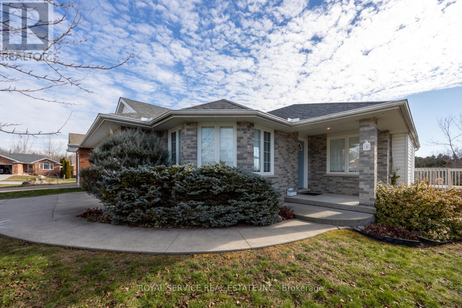 3 MAHOOD COURT, selwyn, Ontario