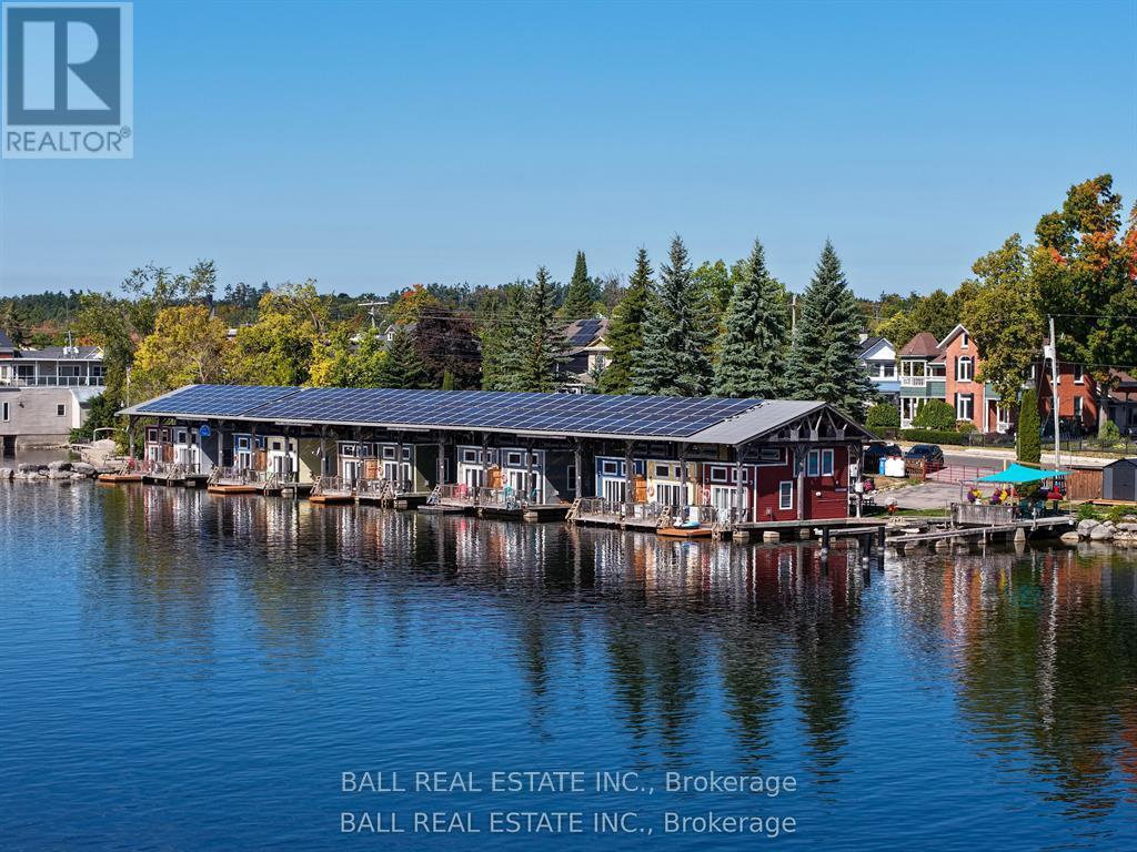 71 FRONT STREET E, kawartha lakes (bobcaygeon), Ontario