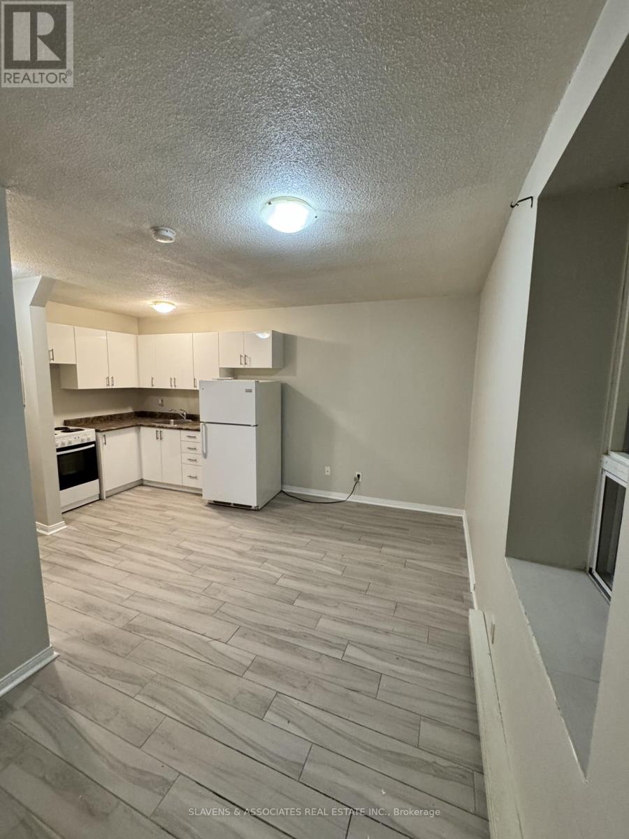 9 - 45 KING AVENUE W, clarington (newcastle), Ontario