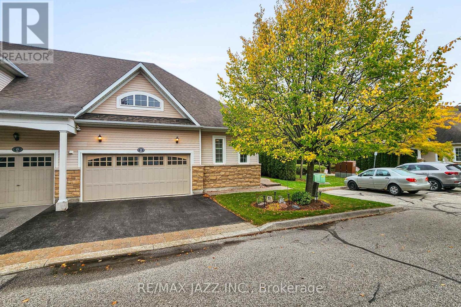 9 - 350 LAKEBREEZE DRIVE, clarington (newcastle), Ontario