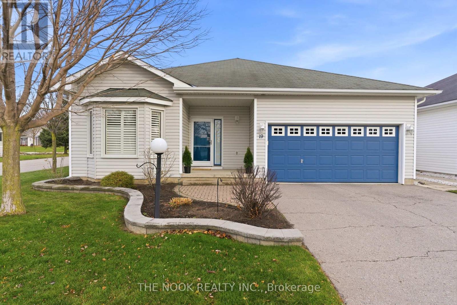 19 HEATHERELEA DRIVE E, clarington (bowmanville), Ontario