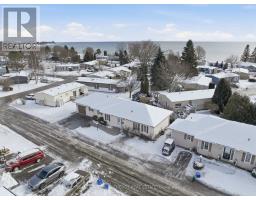 21 HERITAGE LANE, clarington (newcastle), Ontario