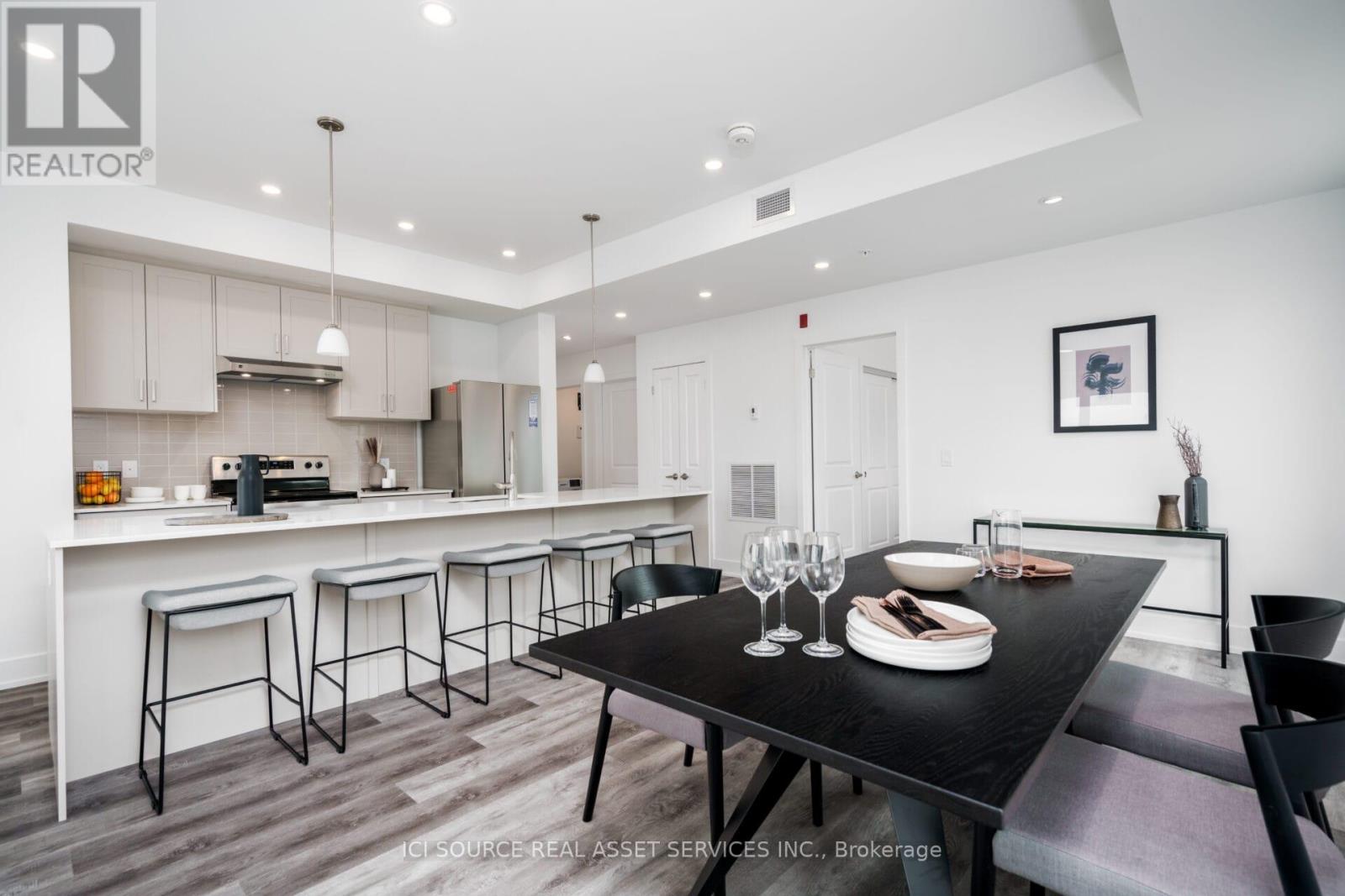 208 - 19B WEST STREET N, kawartha lakes (fenelon falls), Ontario