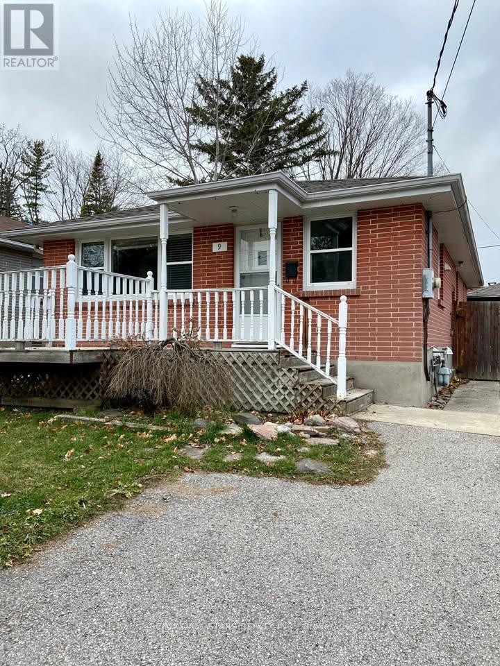 9 CLUXTON STREET, peterborough (northcrest ward 5), Ontario