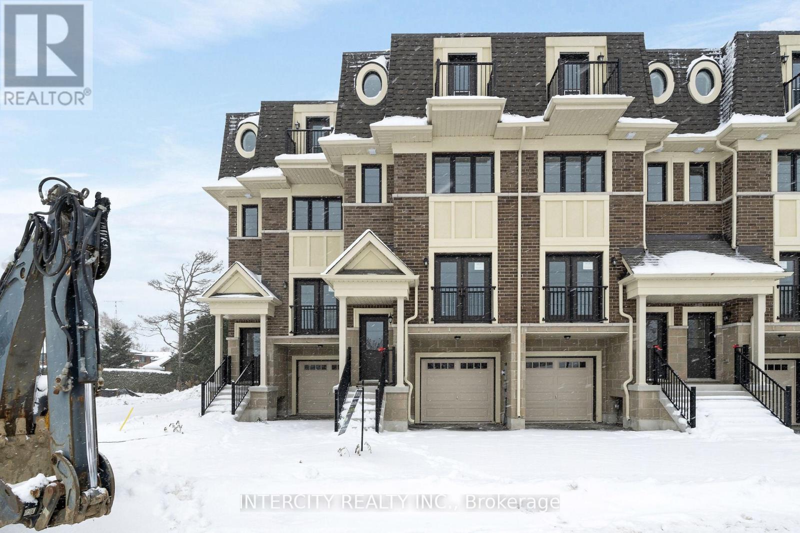 UNIT 20 - 79 MARRET LANE, clarington (newcastle), Ontario