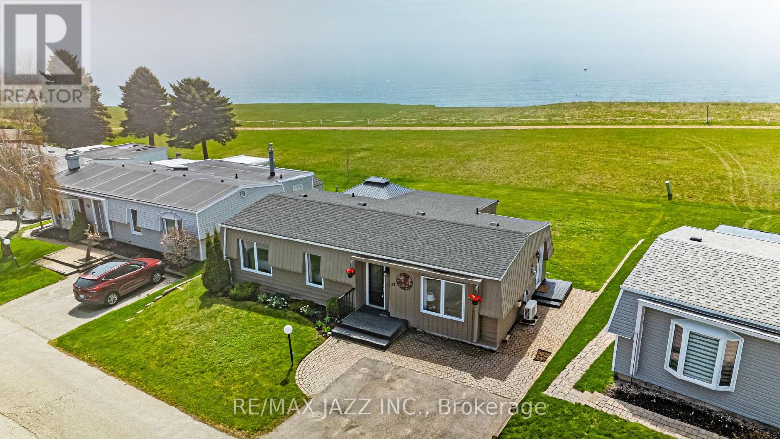 15 BLUFFS ROAD, clarington (bowmanville), Ontario