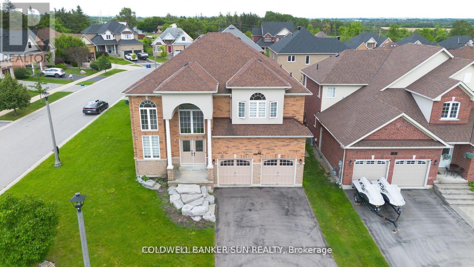 33 ELLIS CRESCENT, kawartha lakes (lindsay), Ontario