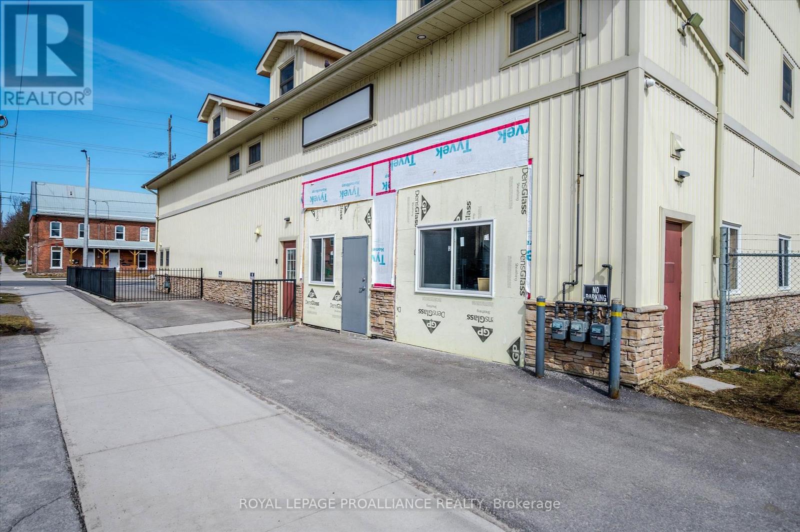 255 MCDONNEL STREET S, peterborough (town ward 3), Ontario