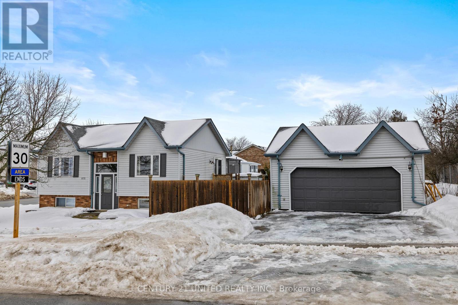 1175 NEPTUNE STREET, peterborough (northcrest ward 5), Ontario