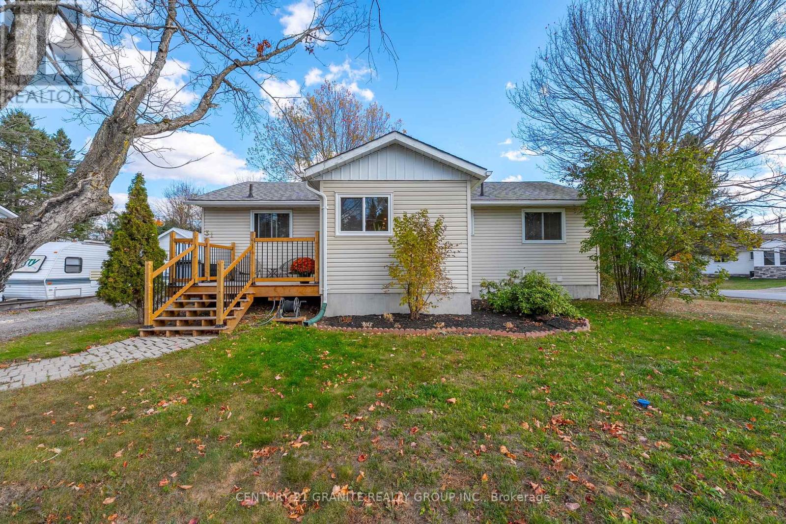 31 SPRUCEDALE STREET, highlands east (bicroft ward), Ontario