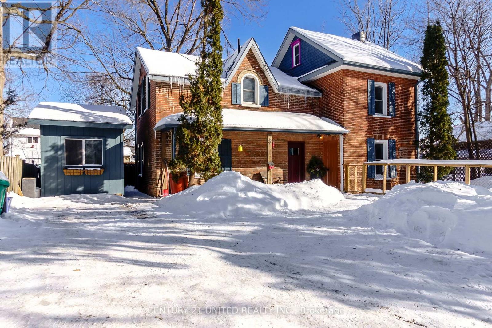 469 HOPKINS AVENUE, peterborough (town ward 3), Ontario