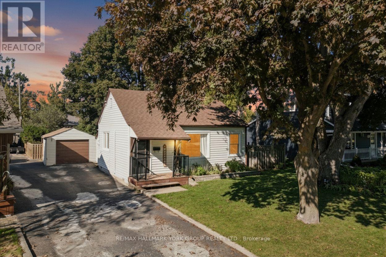 24 CHURCHILL CRESCENT, kawartha lakes (lindsay), Ontario