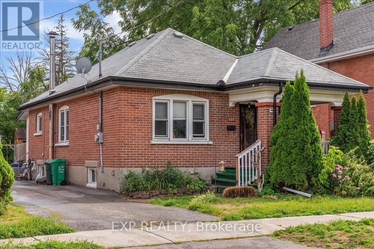 225 MCGILL STREET, peterborough (otonabee ward 1), Ontario
