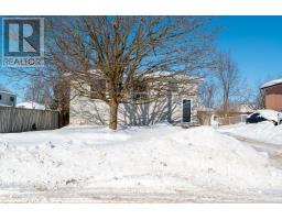 78 EGLINGTON STREET E, kawartha lakes (lindsay), Ontario