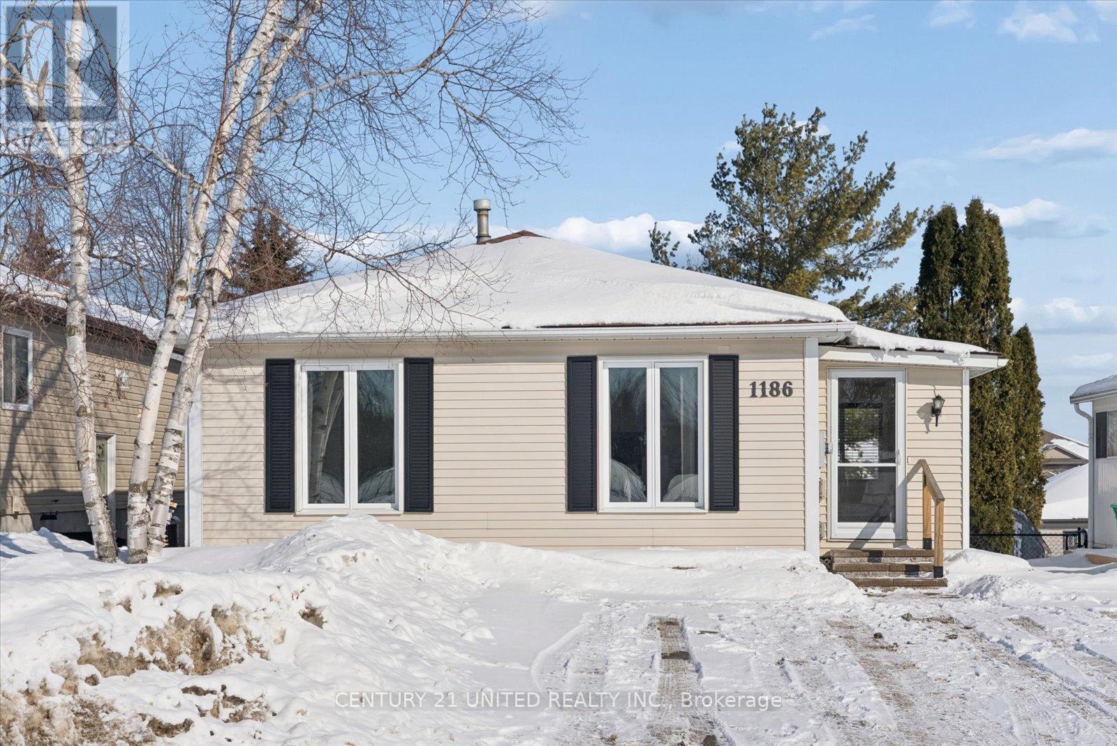 1186 NEPTUNE STREET, peterborough (northcrest ward 5), Ontario