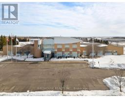 9000 SQ FT - 336 ANGELINE STREET S, kawartha lakes (lindsay), Ontario