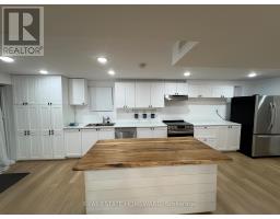 16 CAREW BOULEVARD, kawartha lakes (lindsay), Ontario