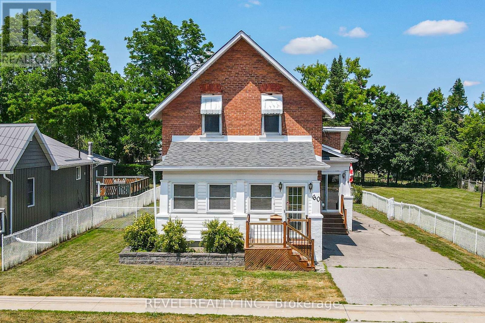 60 ELGIN STREET, kawartha lakes (lindsay), Ontario