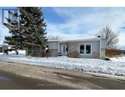 3 HERITAGE LANE, clarington (newcastle), Ontario