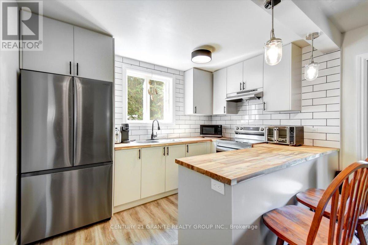 4 - 2289 LOOP ROAD, highlands east (monmouth), Ontario