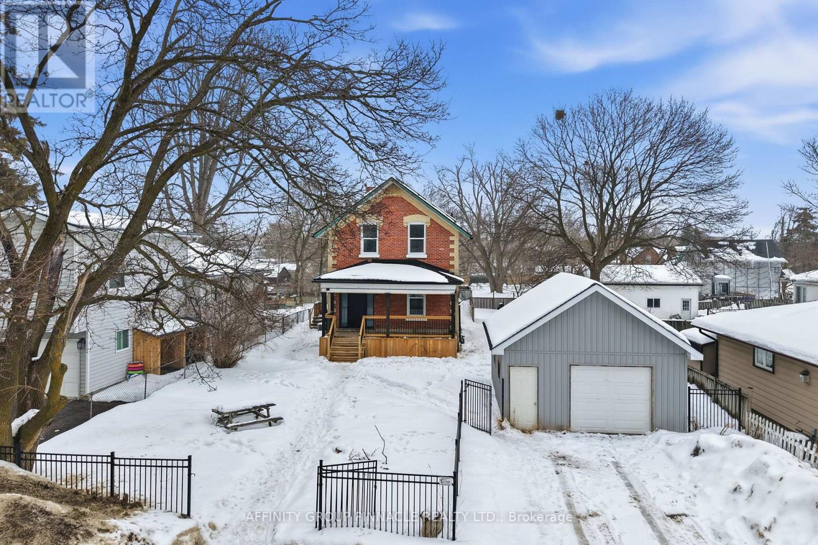 40 ALBERT STREET S, kawartha lakes (lindsay), Ontario