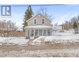 33 JOHN STREET, kawartha lakes (fenelon falls), Ontario