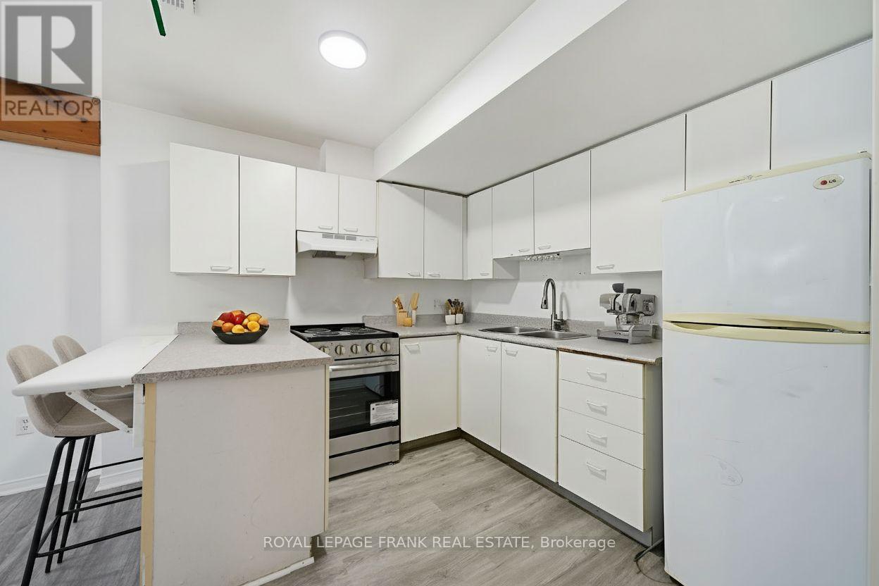 10 FLAVELLE CRESCENT, kawartha lakes (lindsay), Ontario