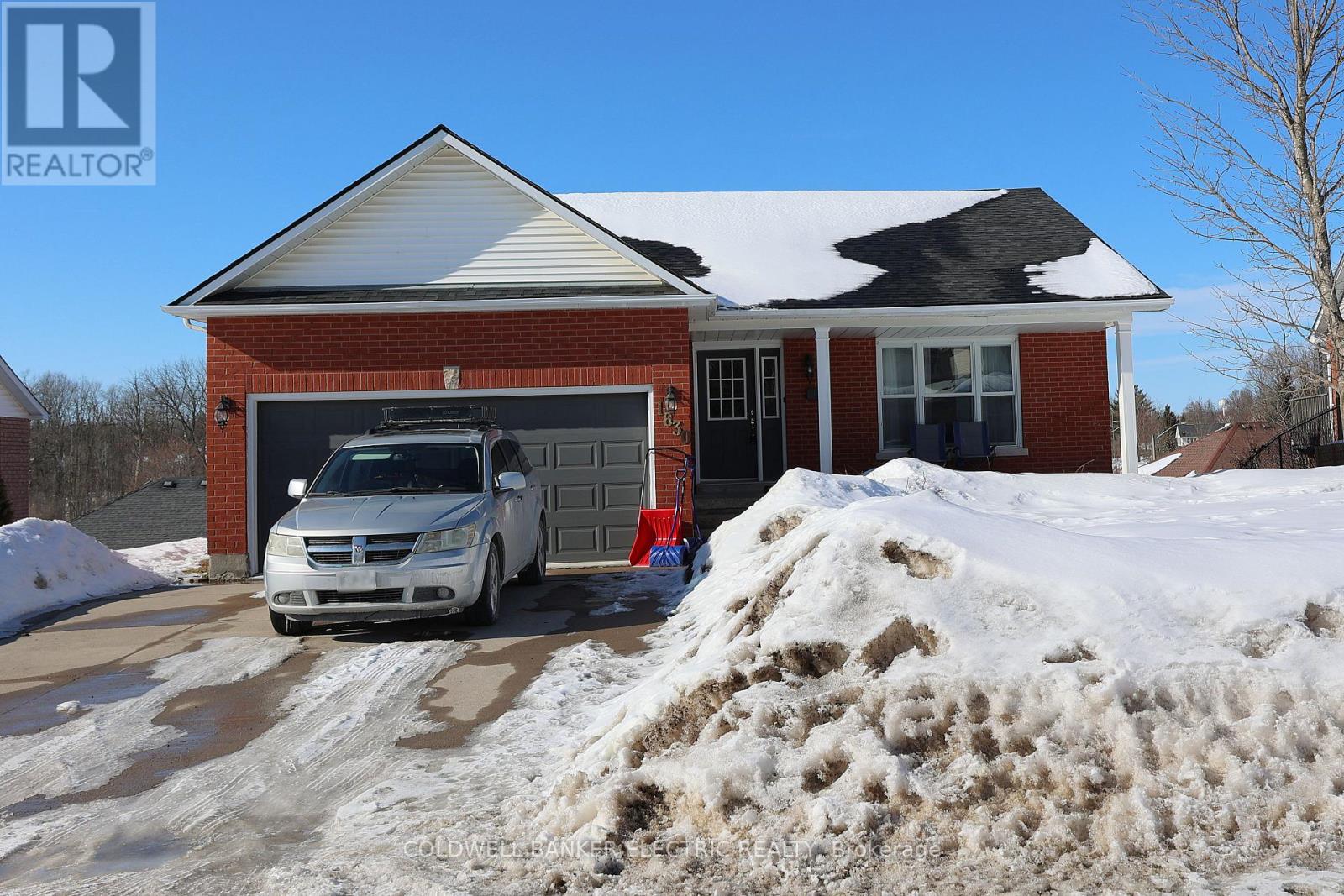 1830 STRATTON AVENUE, peterborough (otonabee ward 1), Ontario