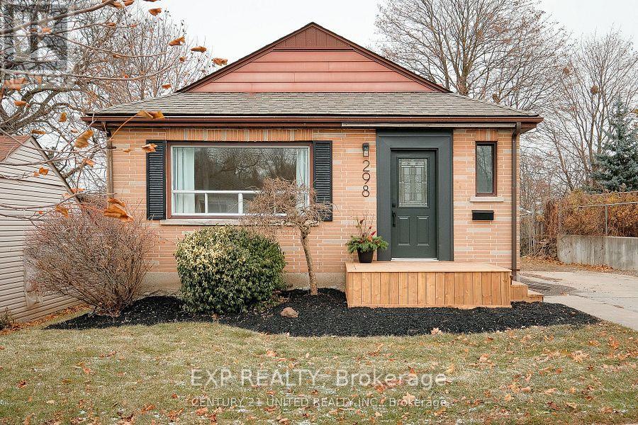 298 SWANSTON AVENUE, peterborough (ashburnham ward 4), Ontario