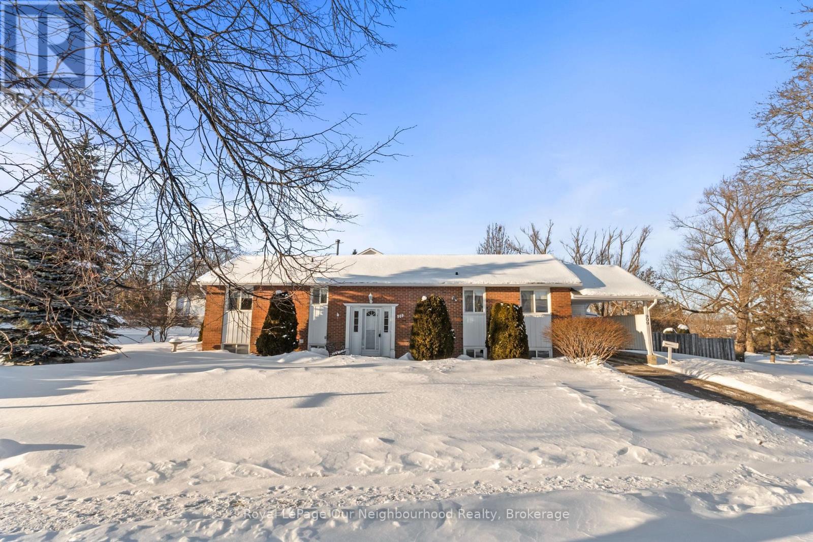 909 WHITEFIELD DRIVE, peterborough (otonabee ward 1), Ontario