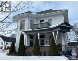 36 SUSSEX STREET N, kawartha lakes (lindsay), Ontario