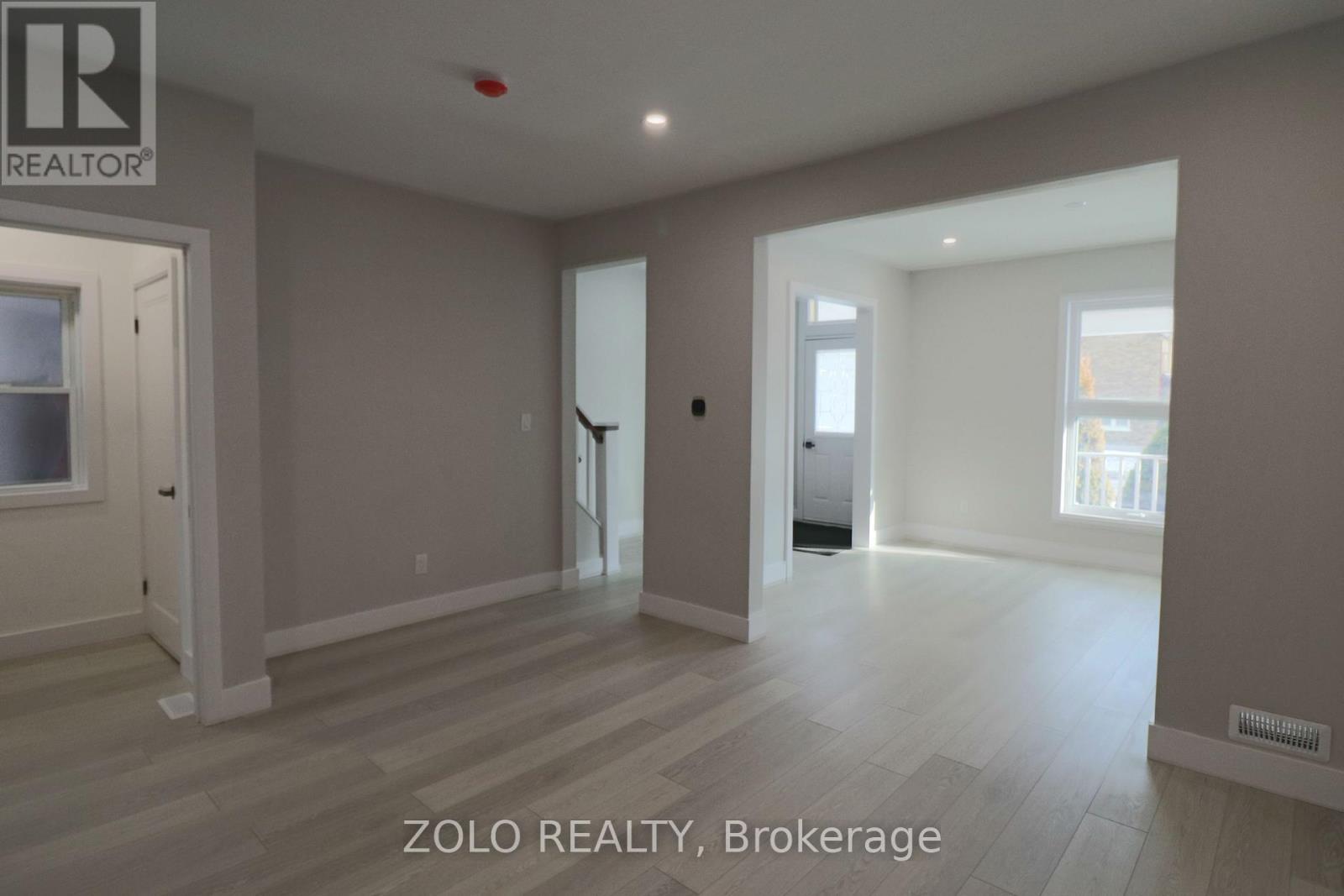 498 CHARLOTTE STREET, peterborough (town ward 3), Ontario