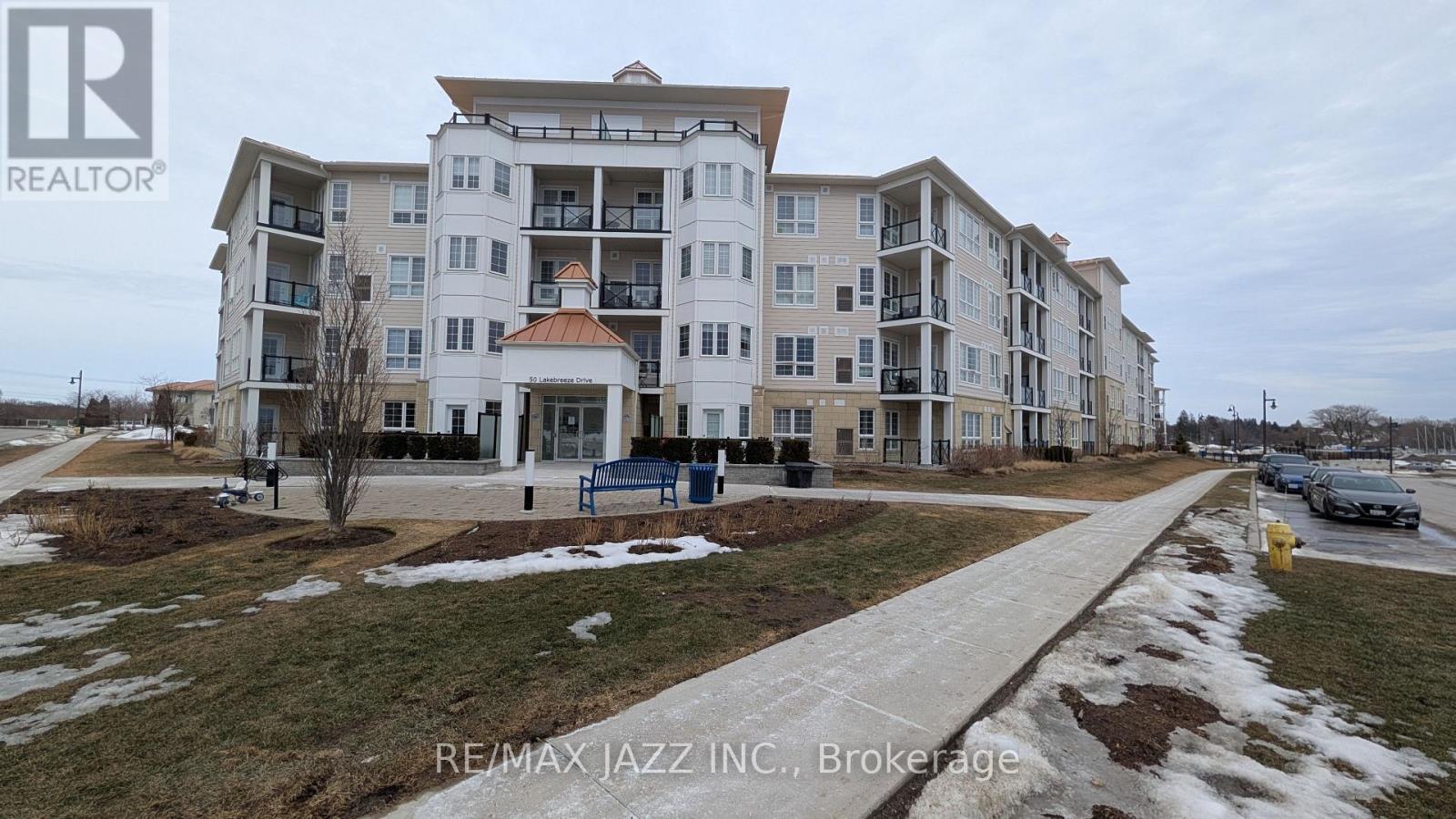 414 - 50 LAKEBREEZE DRIVE, clarington (newcastle), Ontario