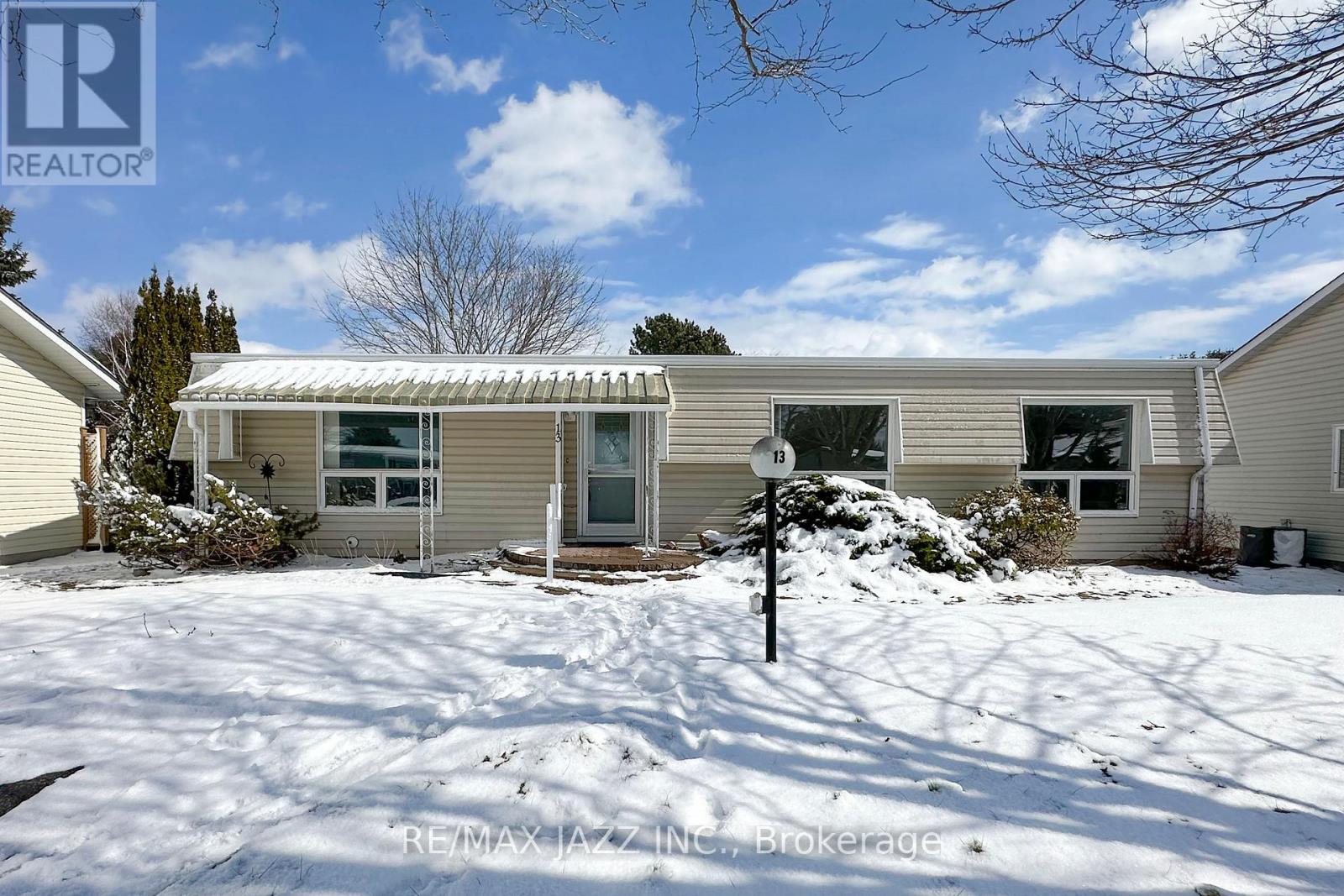 13 STEELHEAD LANE, clarington (newcastle), Ontario