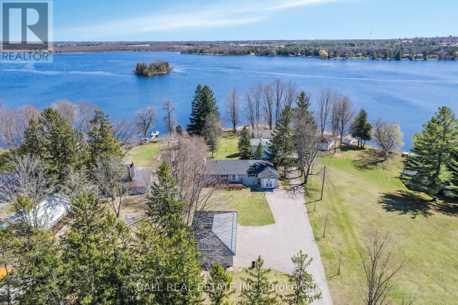 1749 YOUNG'S POINT ROAD, selwyn, Ontario